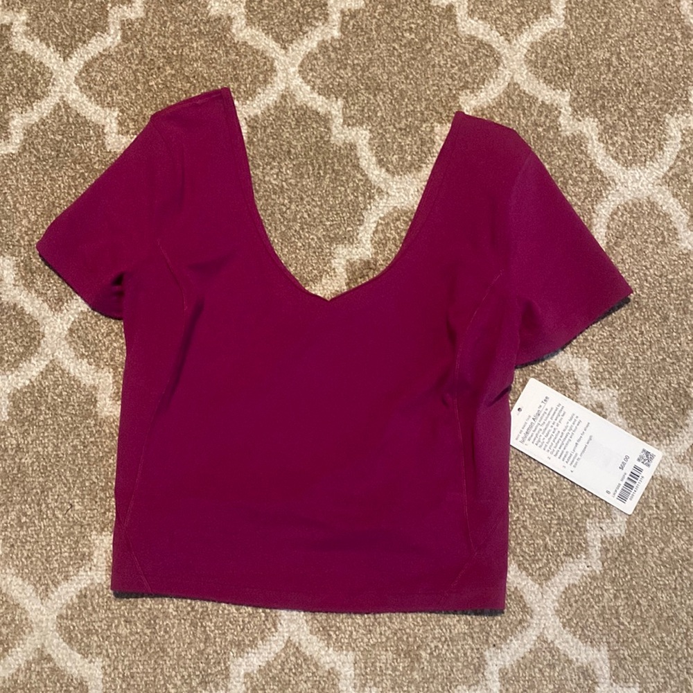 Lululemon Align Tee size 8 NWT berry color Crop top